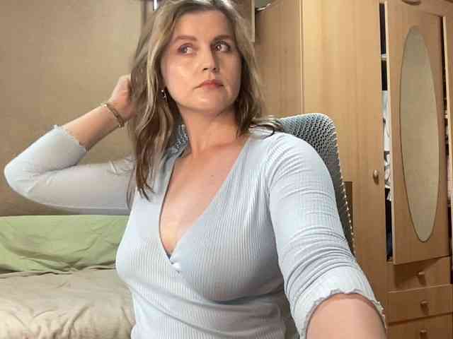 AnitaGlamorX webcam
