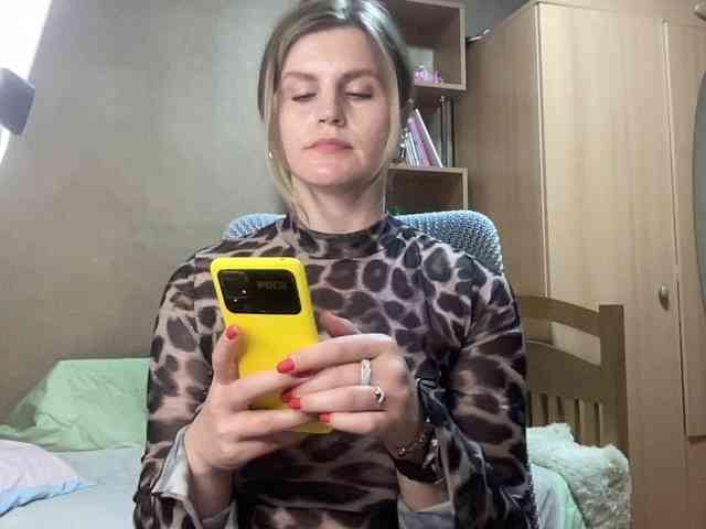 AnitaGlamorX webcam