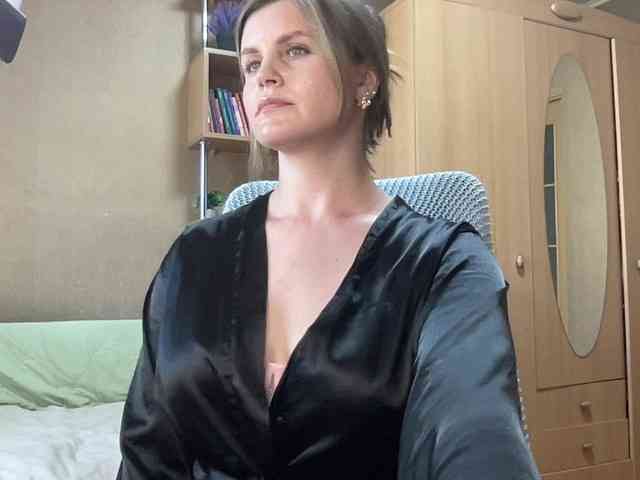AnitaGlamorX