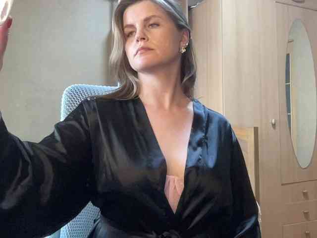 AnitaGlamorX webcam