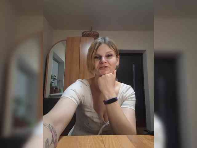 AnitaGlamorX webcam