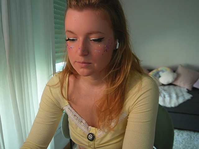Ameliasweety live cam on BongaCams
