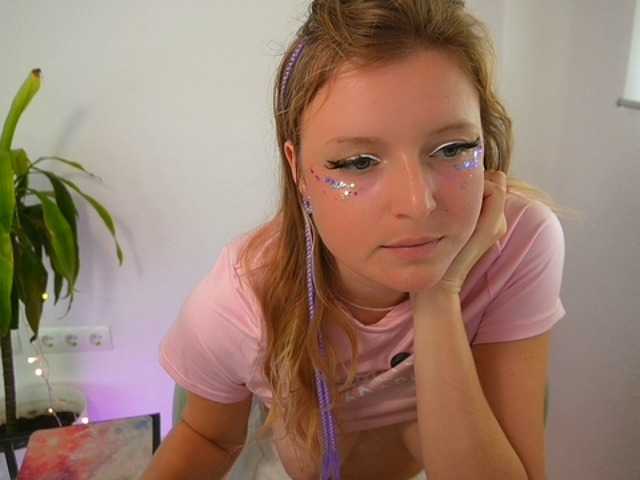 Ameliasweety live cam on BongaCams