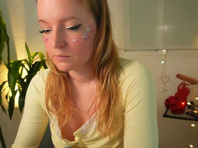 Ameliasweety live cam on BongaCams