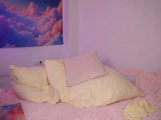 Ameliasweety live cam on BongaCams