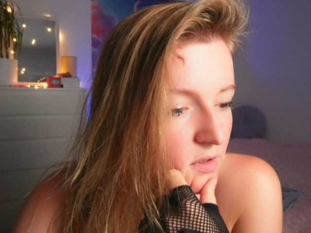 Ameliasweety live cam on BongaCams