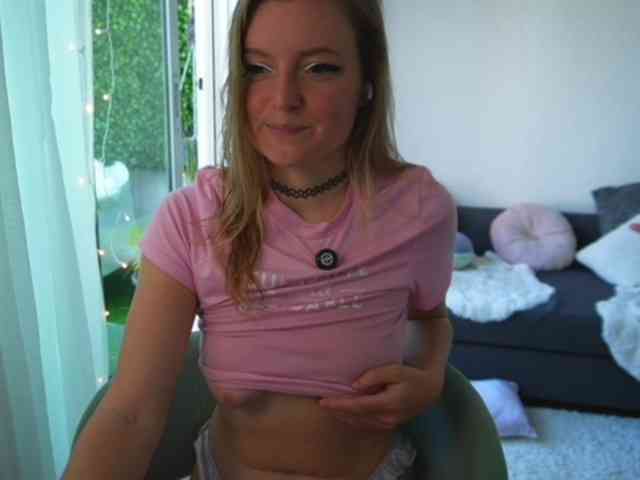 Ameliasweety webcam