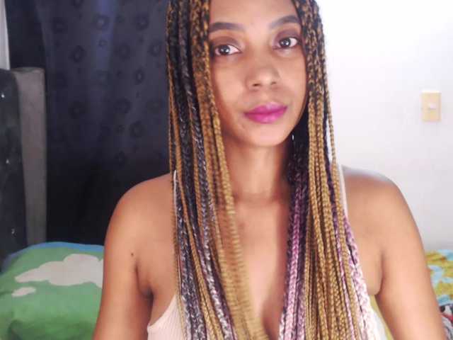 Cata-Santana live cam on BongaCams