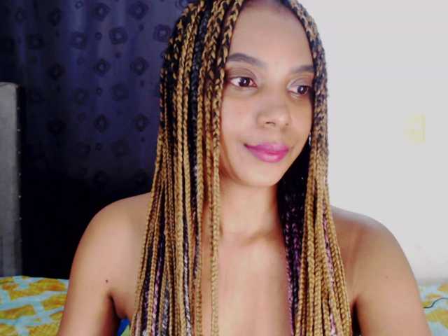 Cata-Santana live cam on BongaCams