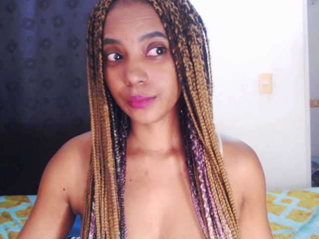 Cata-Santana live cam on BongaCams