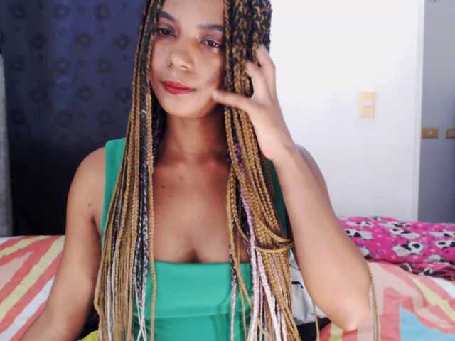 Cata-Santana live cam on BongaCams