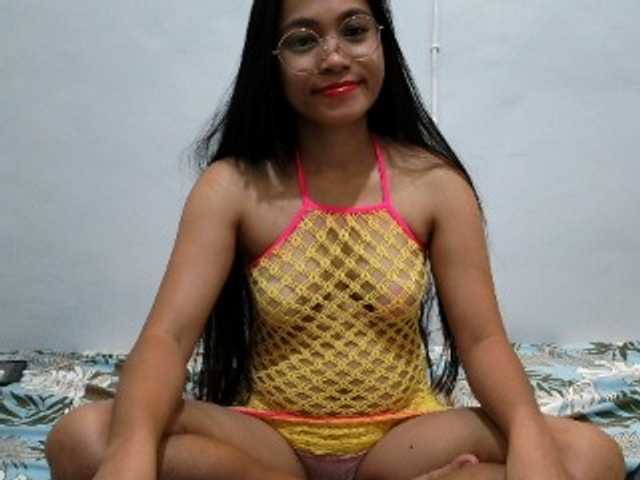 Hott-cherry live cam on BongaCams
