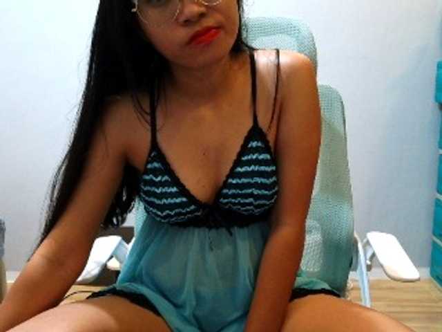 Hott-cherry live cam on BongaCams