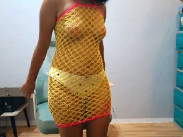 Hott-cherry live cam on BongaCams