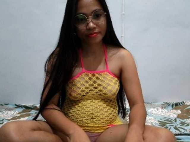 Hott-cherry live cam on BongaCams