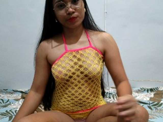Hott-cherry live cam on BongaCams