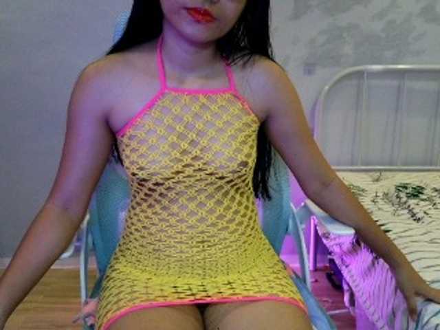 Hott-cherry live cam on BongaCams