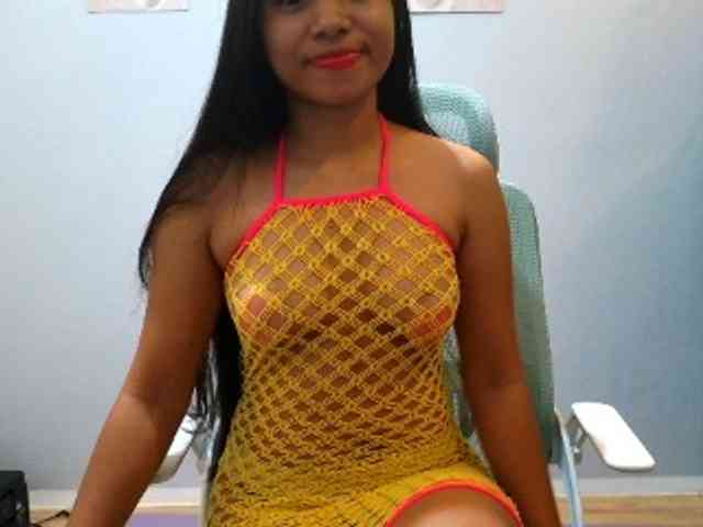 Hott-cherry webcam