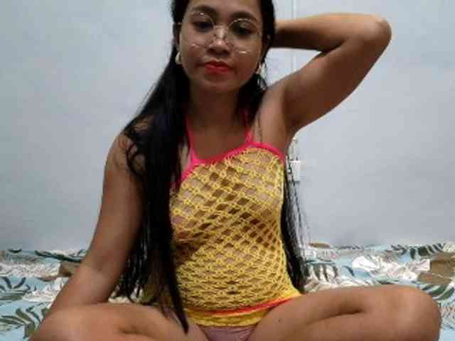 Hott-cherry webcam