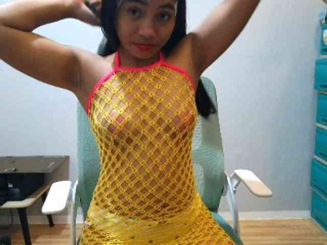 Hott-cherry webcam