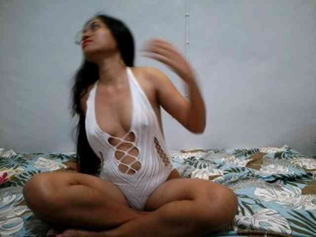 Hott-cherry webcam