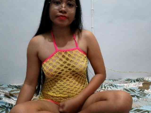 Hott-cherry webcam