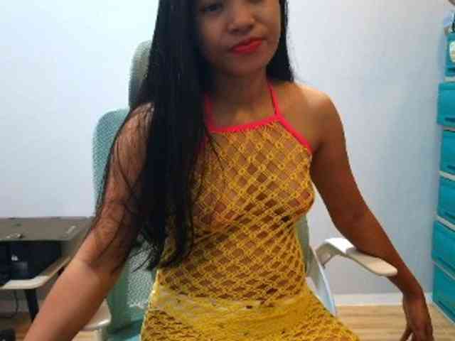 Hott-cherry webcam