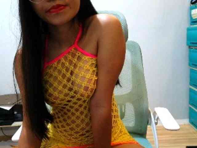 Hott-cherry webcam