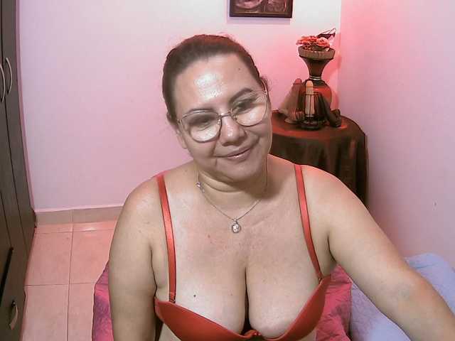 daniela-palme live cam on BongaCams