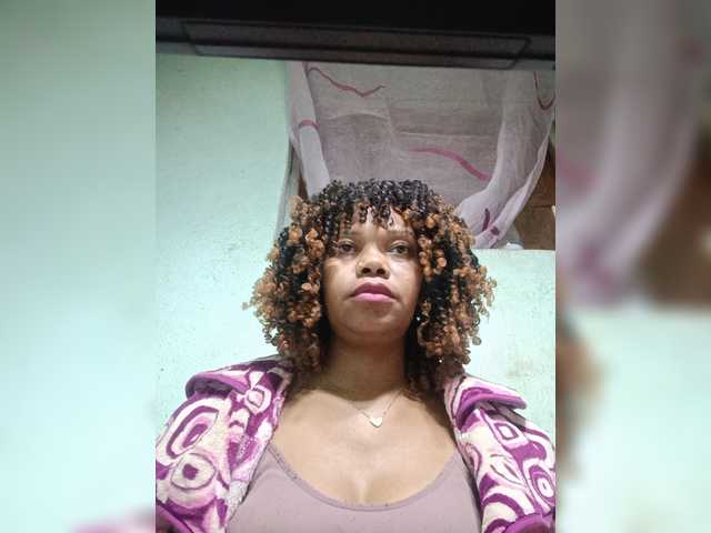 Priscanathy live cam on BongaCams