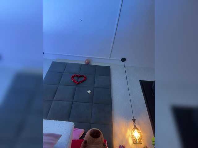 ChloeMontes's BongaCams show and profile