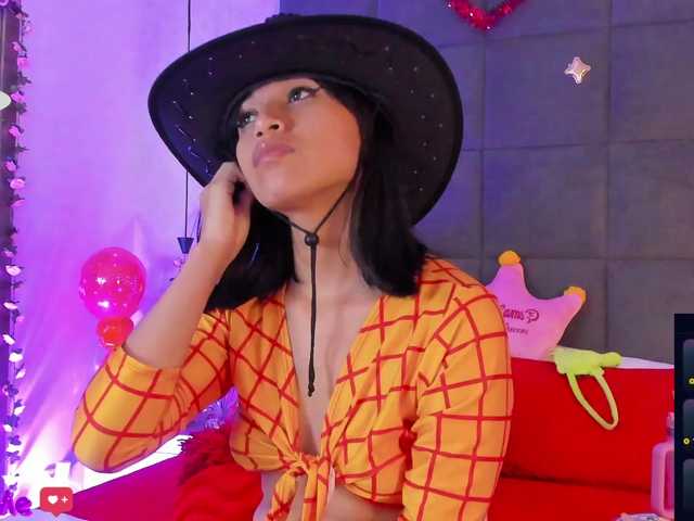 ChloeMontes live cam on BongaCams
