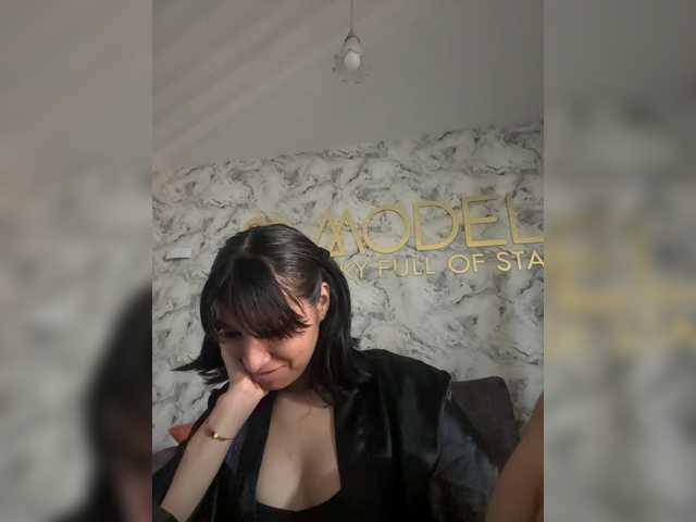 ChloeMontes live cam preview