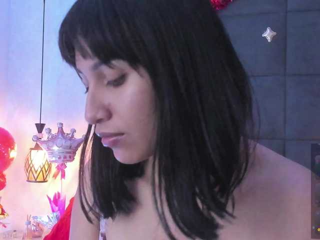 ChloeMontes's BongaCams show and profile