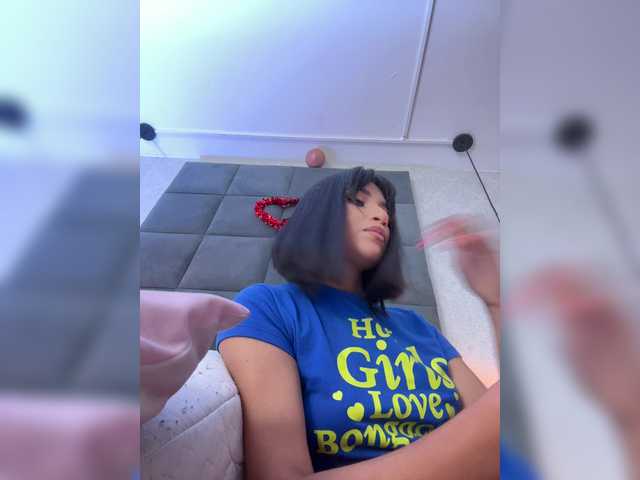 ChloeMontes's BongaCams show and profile