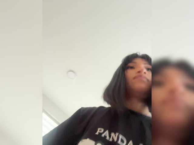 ChloeMontes's BongaCams show and profile