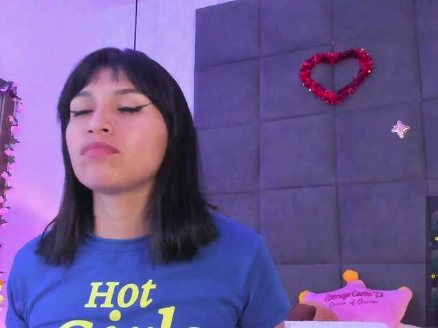 ChloeMontes's BongaCams show and profile