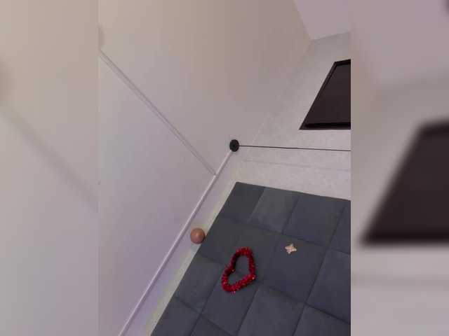 ChloeMontes's BongaCams show and profile