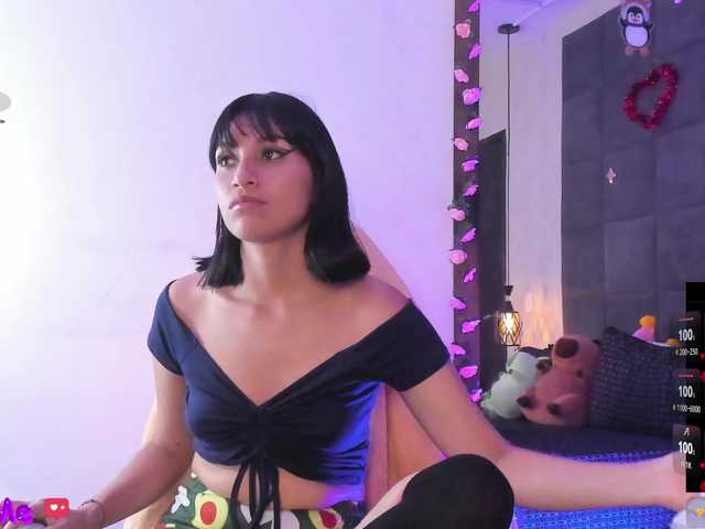 ChloeMontes live cam on BongaCams