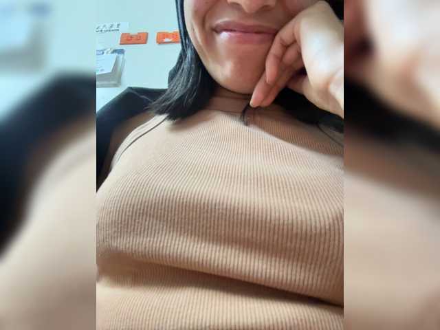 ChloeMontes live cam preview