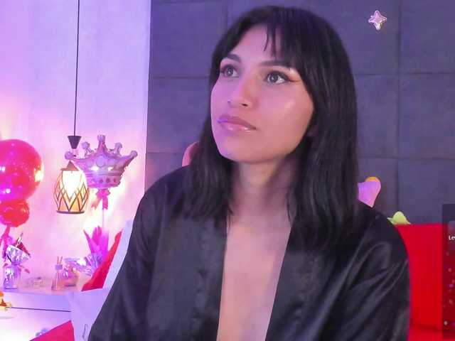 ChloeMontes's BongaCams show and profile