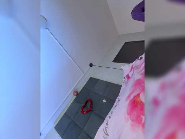 ChloeMontes's BongaCams show and profile