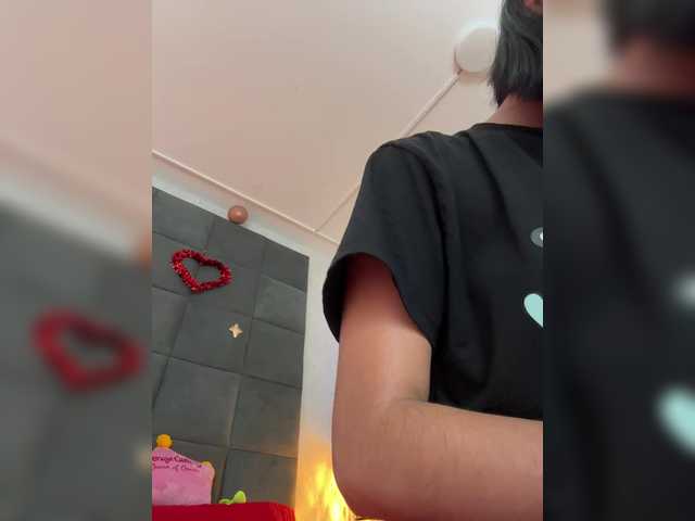 ChloeMontes's BongaCams show and profile