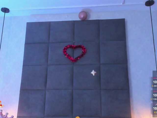 ChloeMontes's BongaCams show and profile