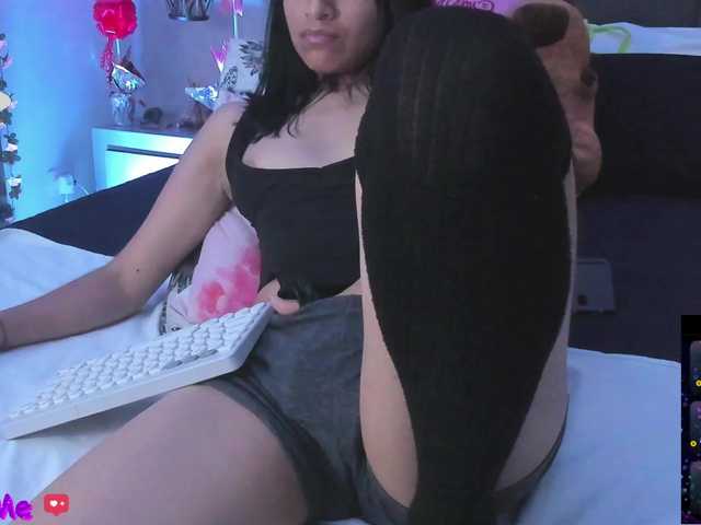 chloemontes live sex show