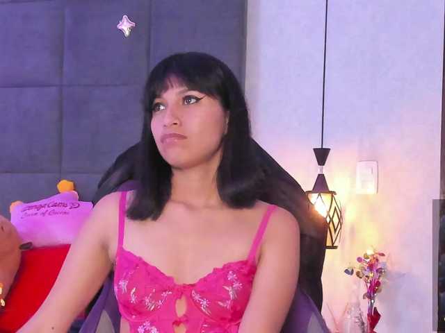 ChloeMontes's BongaCams show and profile