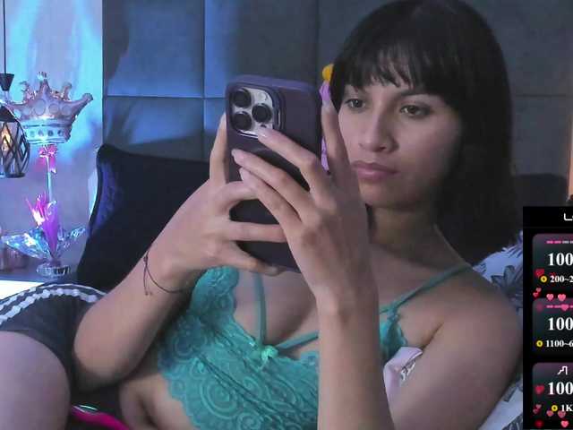 ChloeMontes live cam on BongaCams
