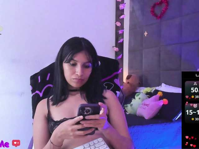 ChloeMontes live webcam show