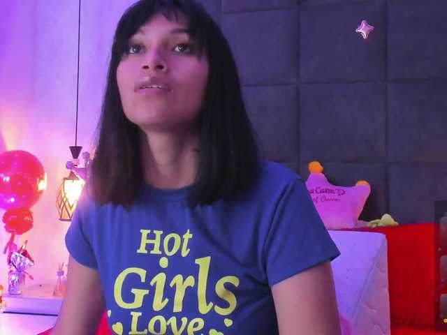 ChloeMontes's BongaCams show and profile