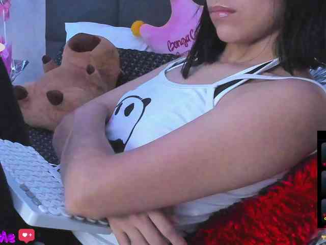 ChloeMontes webcam